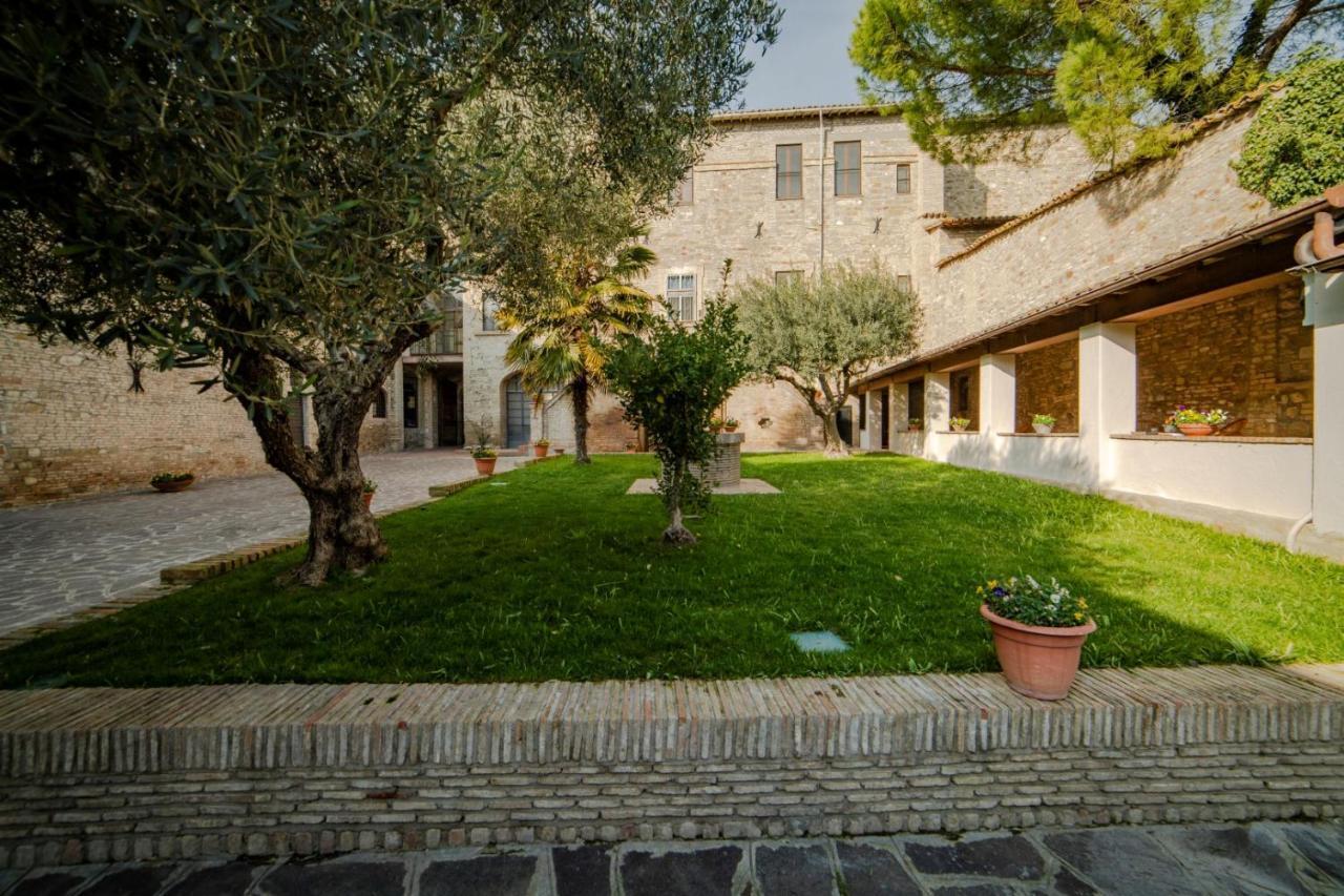 Il Monastero Di Bevagna Bed & Breakfast Екстериор снимка