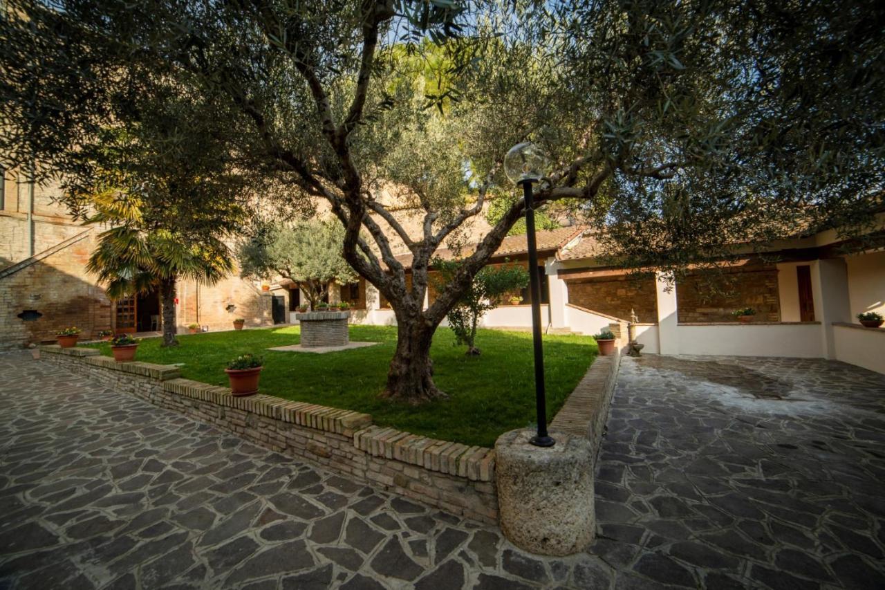 Il Monastero Di Bevagna Bed & Breakfast Екстериор снимка